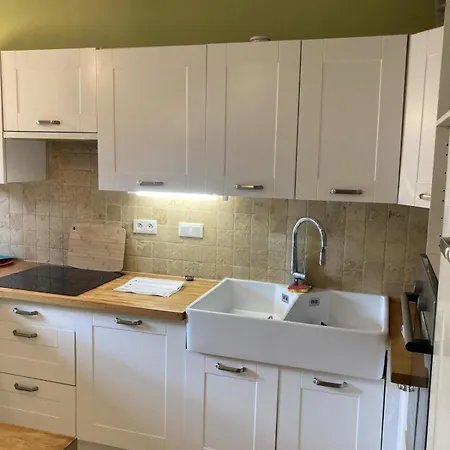 Duplex 8 Couchages 75 M2, Terrasse 12 M2 Dans Village Typique Heraultais Апартаменты