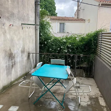 Duplex 8 Couchages 75 M2, Terrasse 12 M2 Dans Village Typique Heraultais