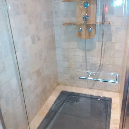 Duplex 8 Couchages 75 M2, Terrasse 12 M2 Dans Village Typique Heraultais Tourbes